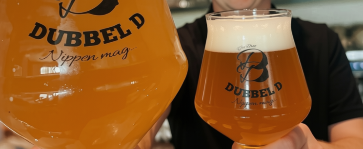 Dubbel D - Blonde Dolly