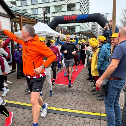 Bierrun en -walk voor Serious Request