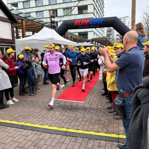 Bierrun en -walk voor Serious Request